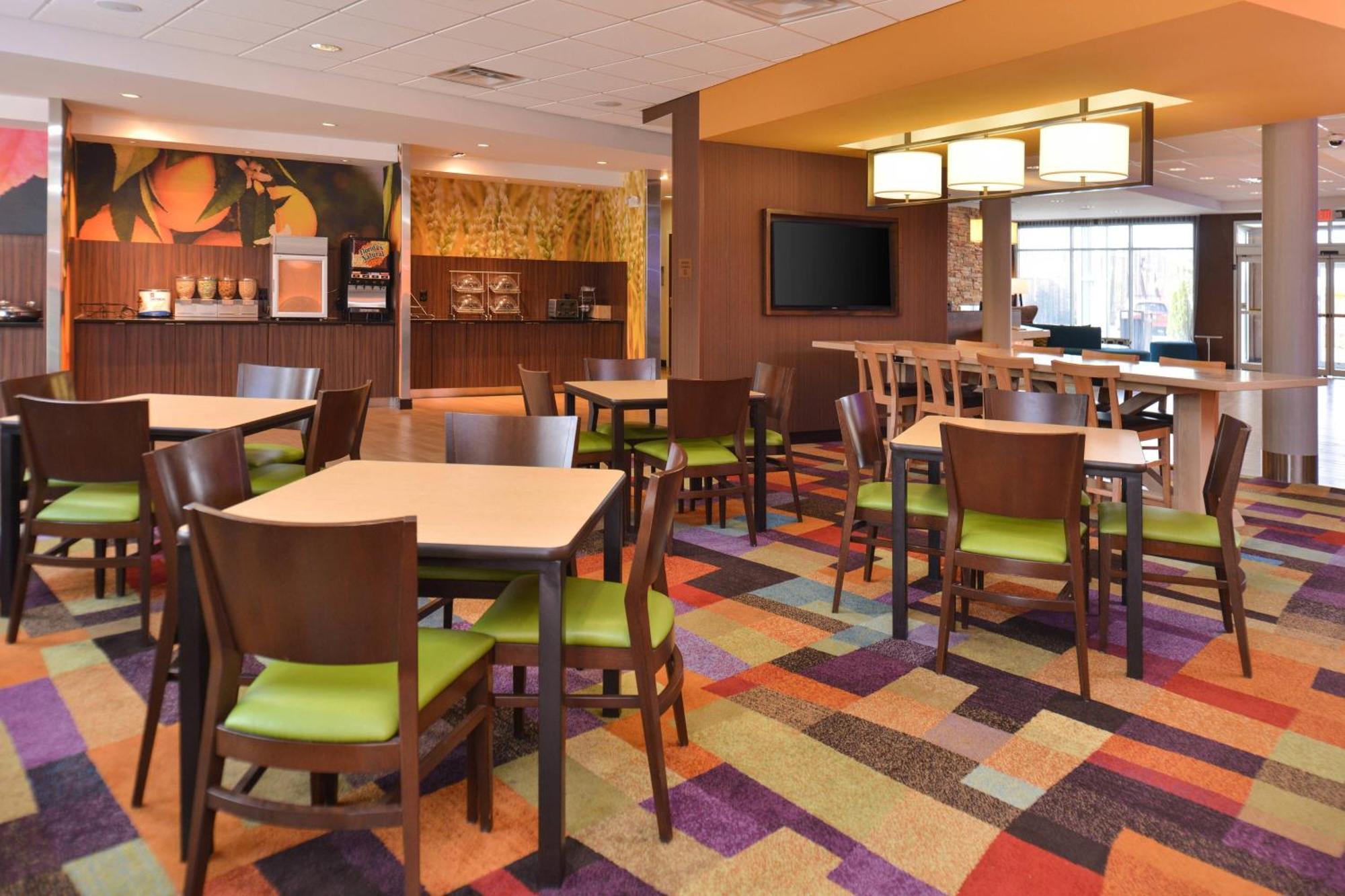 Fairfield Inn And Suites By Marriott Calhoun Εξωτερικό φωτογραφία